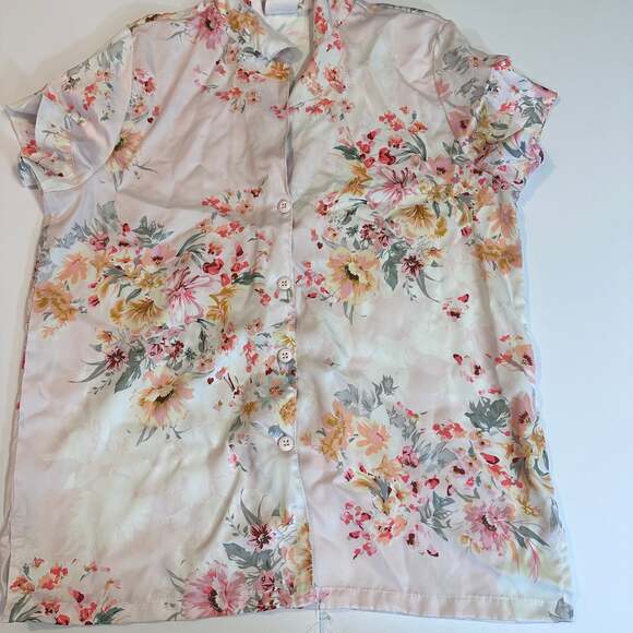 Seline lounge Other - Floral Print Short Sleeve Pajama Top